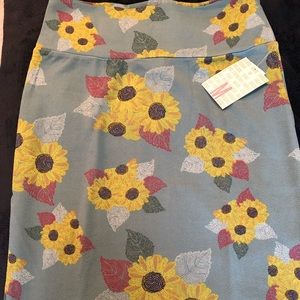 Lularoe Medium Cassie